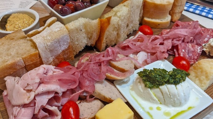 Tourism Lethbridge Explore Southern Alberta Travel Sandman Signature Italian Table 700x467
